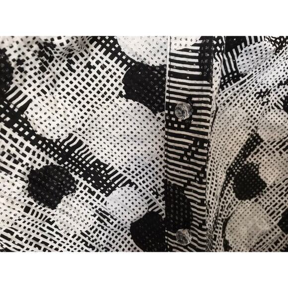 Cato Woman Top Size 26/28W Black White Big Polka Dot Long Sleeve Button Front - Picture 5 of 14